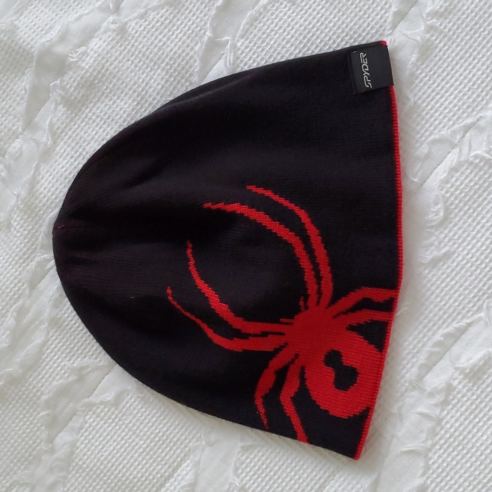 Spider Black and Red Reversible beanie